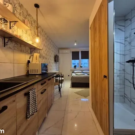 Nighthost Robotnicza 32 M248 Free Parking Apartman